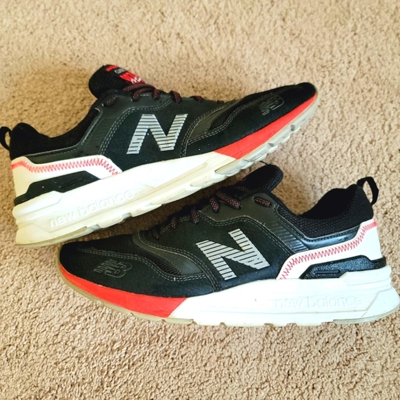 New Balance 997H 'Black Energy Red' 10 - Picture 2 of 7